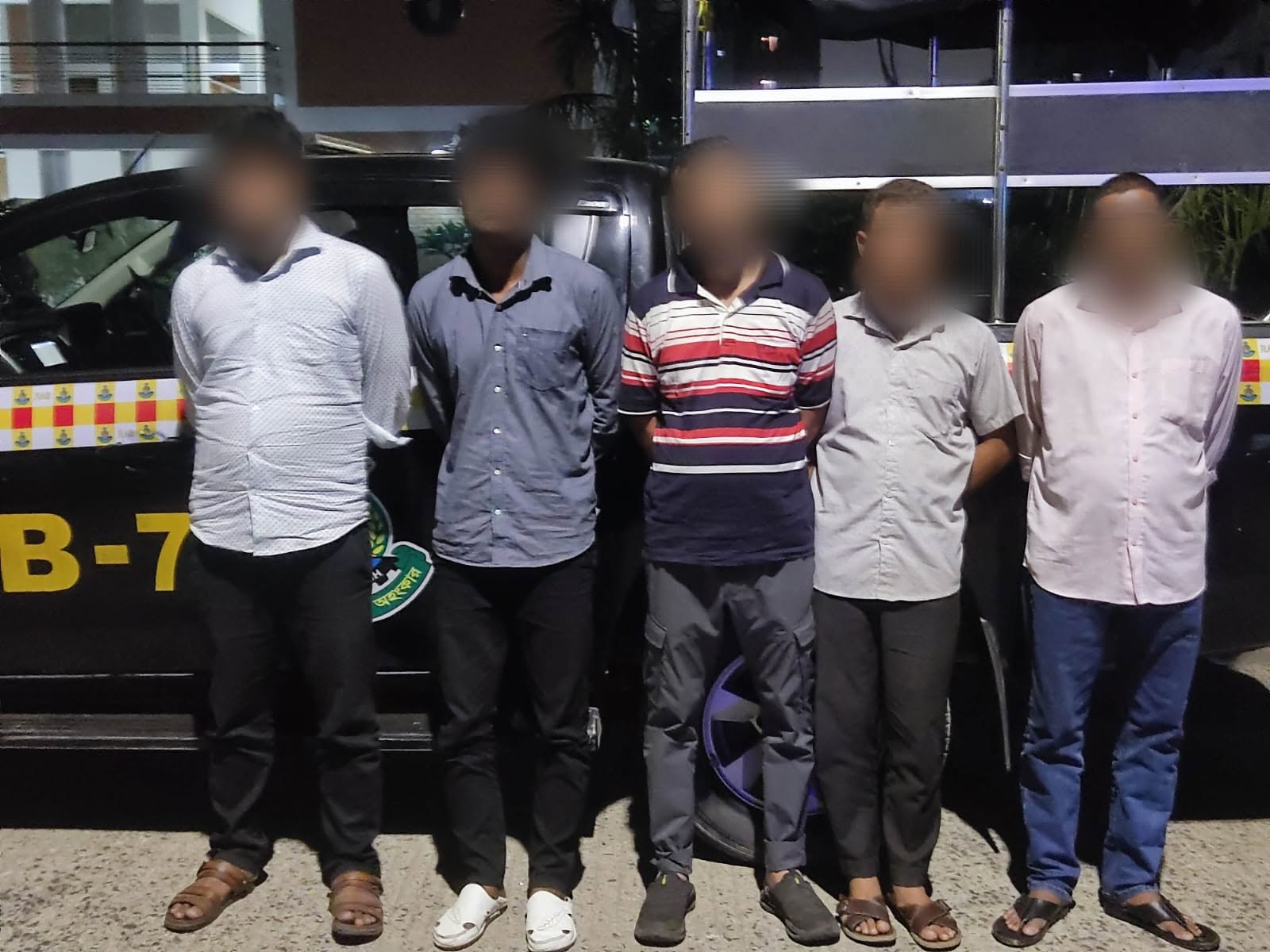 পটিয়ায় ১ কোটি ৮০ লাখ টাকার ইয়াবাসহ গ্রেফতার ৫