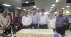 শাহ আমানতে যাত্রীর ব্যাগে মিললো নিষিদ্ধ সিগারেট ও মোবাইল