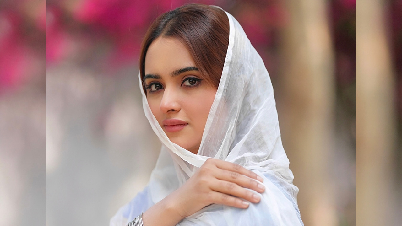 অফ-স্ক্রিনে আমাদের রসায়ন খুব চমৎকার : কেয়া পায়েল